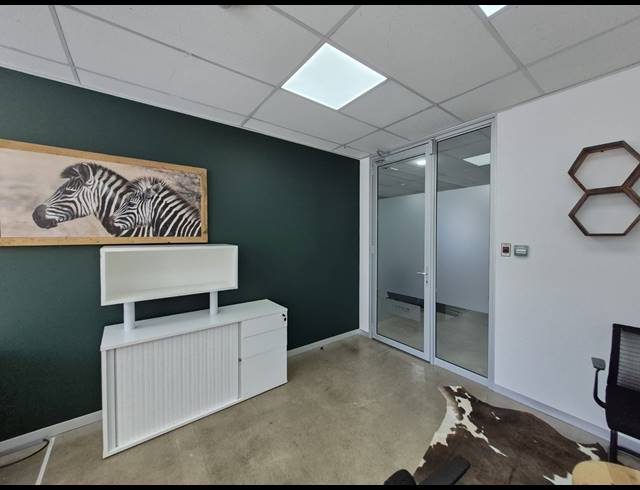 26M² OFFICE TO LET IN ROSEBANK